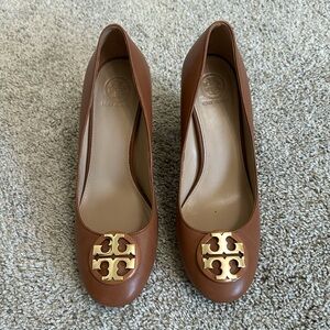 Tory Burch | Women's Brown Janey Leather Pump | 7.5